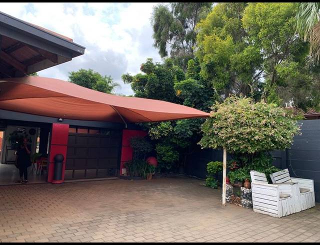 3 BEDROOM HOUSE FOR SALE IN HESTEAPARK